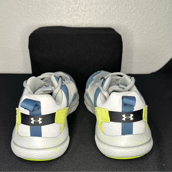 Under Armour Men's Charged Verssert Speckle Running Shoe - Picture 5 of 8